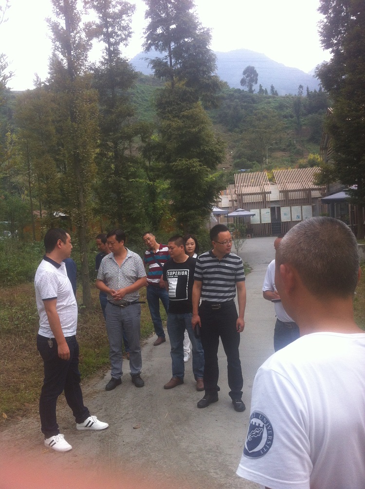 1540712188371275.jpg 深入细致促整改,积极迎接5A景区复核工作2.jpg