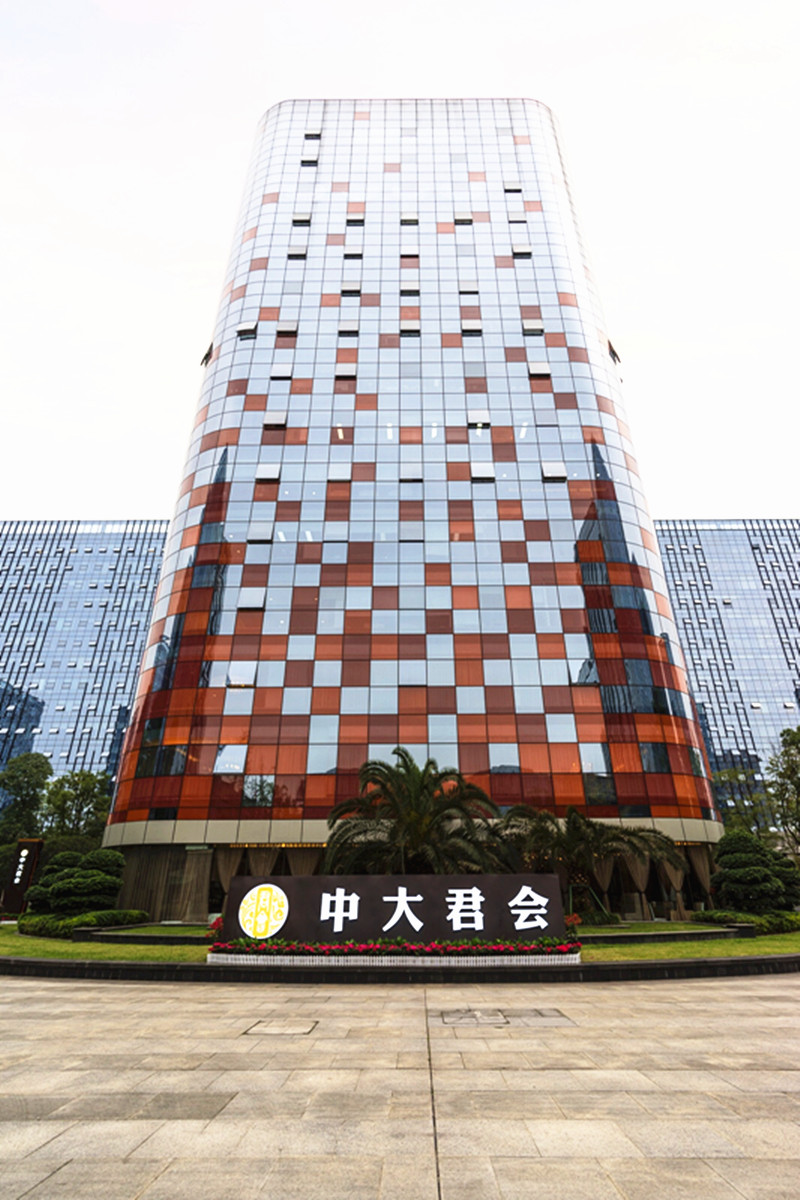 1588241410364864.jpg 餐厅开业4_副本.jpg