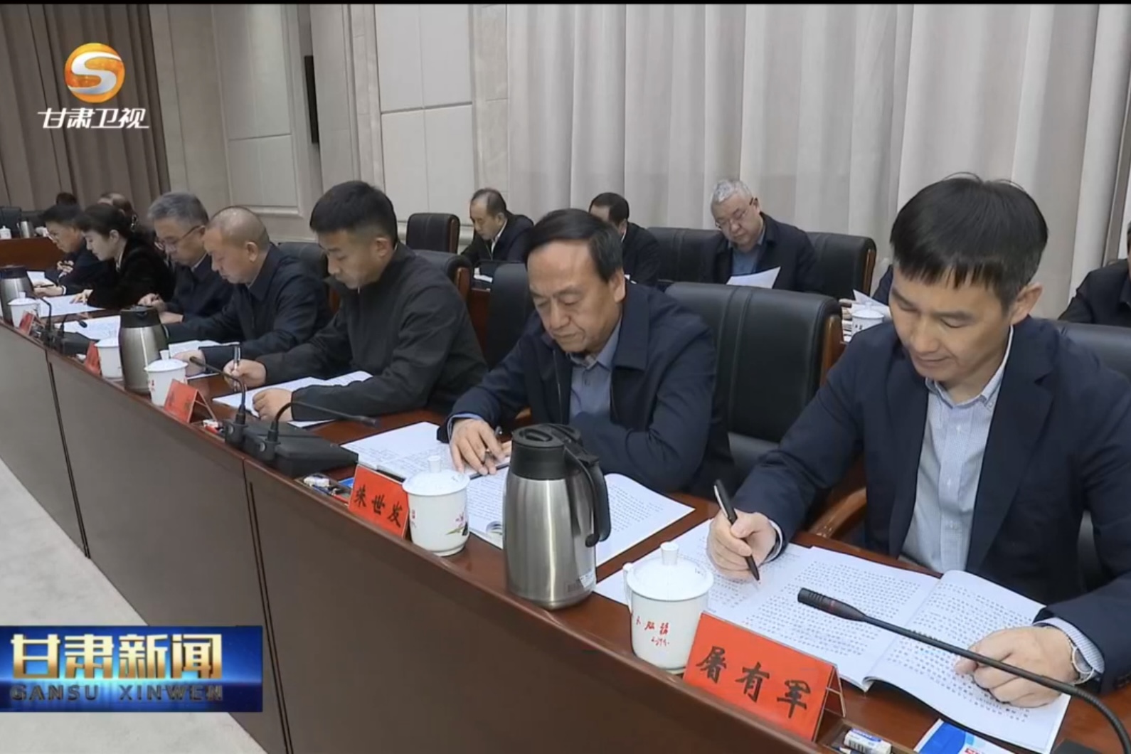 1745570815244697.jpg 4acff50f7fafa0dd0ee31c604361da0.jpg